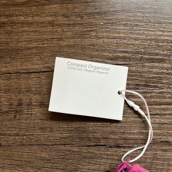 FINAL Vera Bradley Compact Organizer - Picture 6 of 12